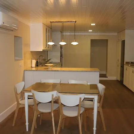 Cerveira House בית נופש *
